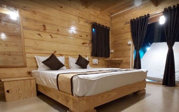 wooden-cottage-rooms-near-devbagh-beach